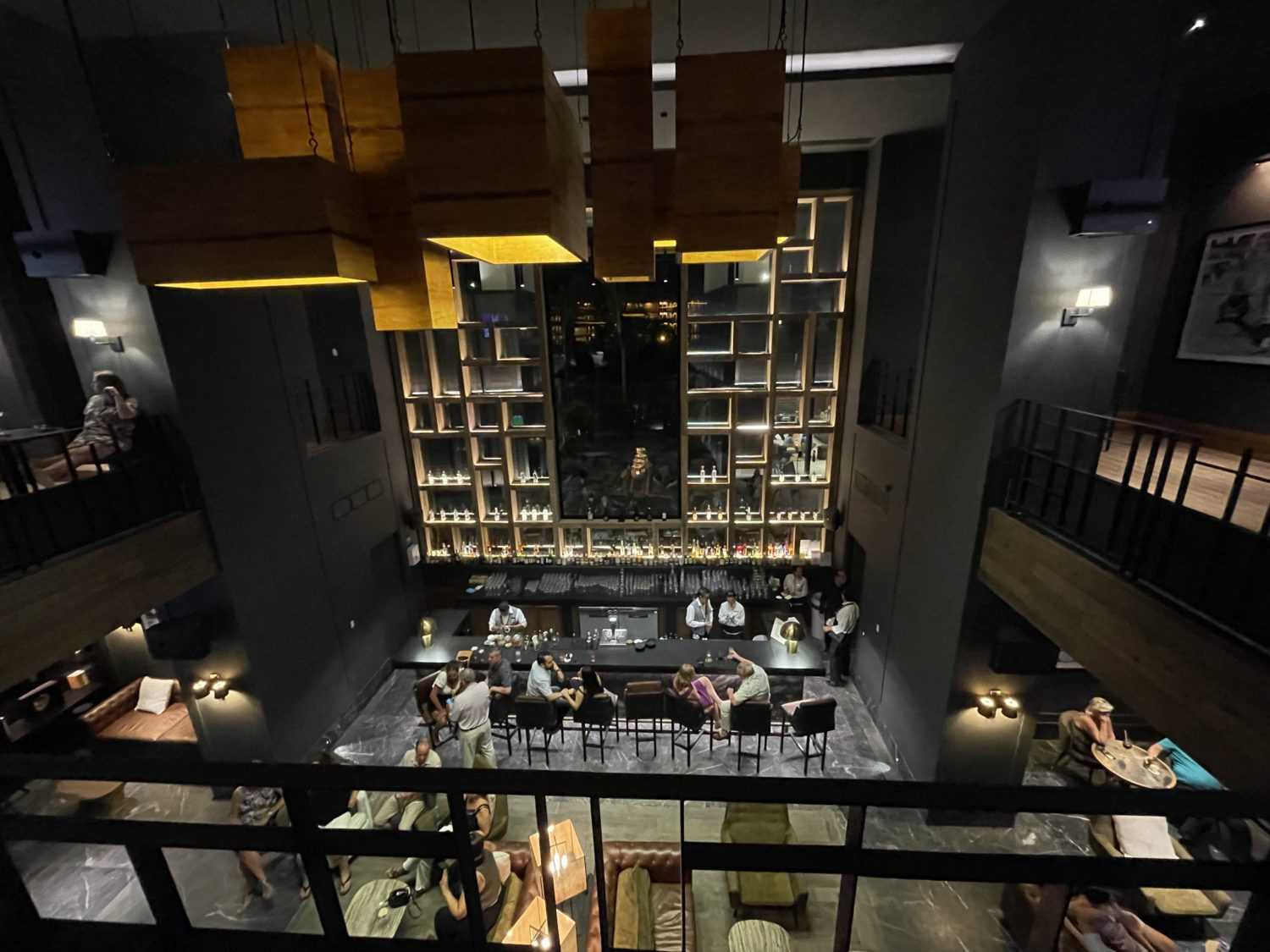 dark horse sports bar